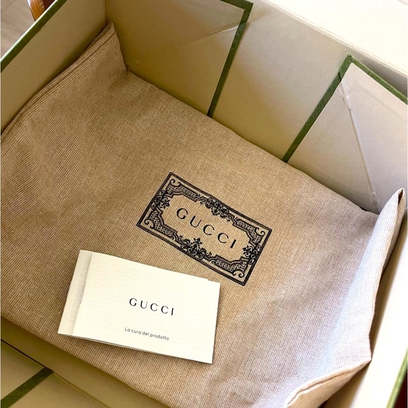 *Excellent cond* authentic Gucci Marmont Matelasse (small) - Picture 2 of 7